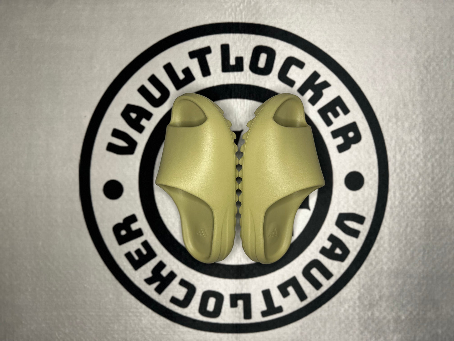 Adidas Yeezy Slide "Resin" (2024)