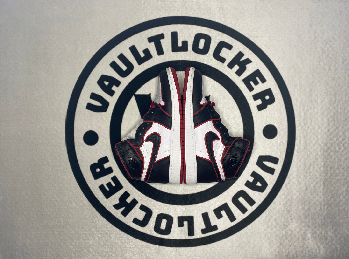 Jordan 1 Retro High "Bloodline" (GS)