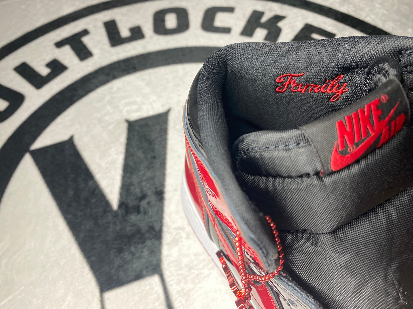 Jordan 1 Retro High OG "Patent Bred" (GS)