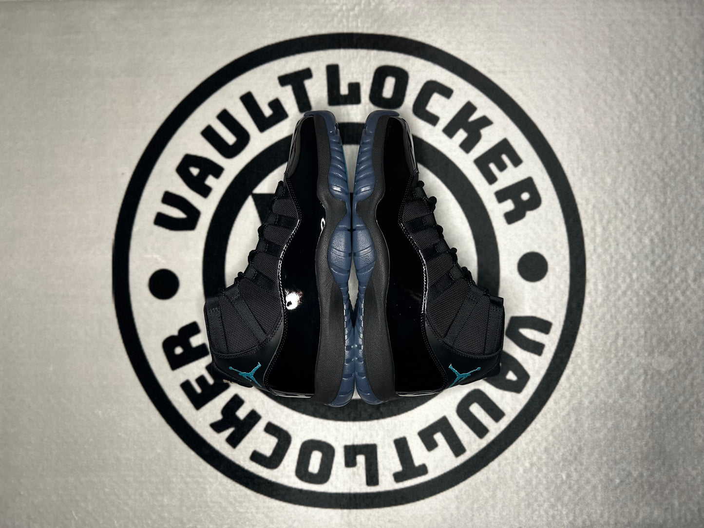 Jordan 11 Retro "Gamma Blue" (2025)